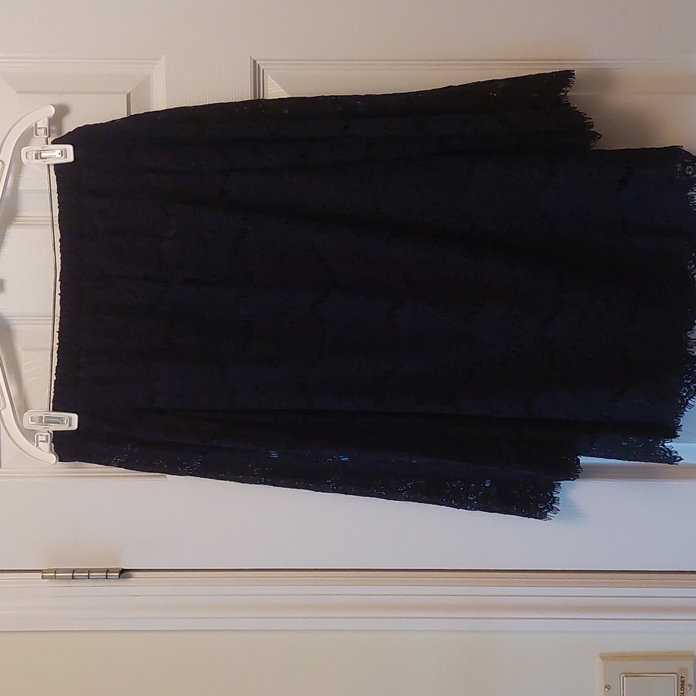 Black sleevless dress!!